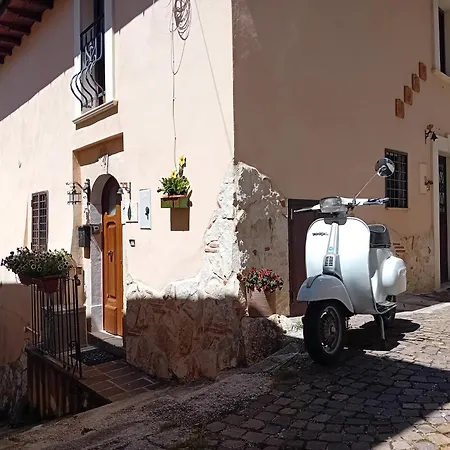 Casetta Del Rione Apartment *